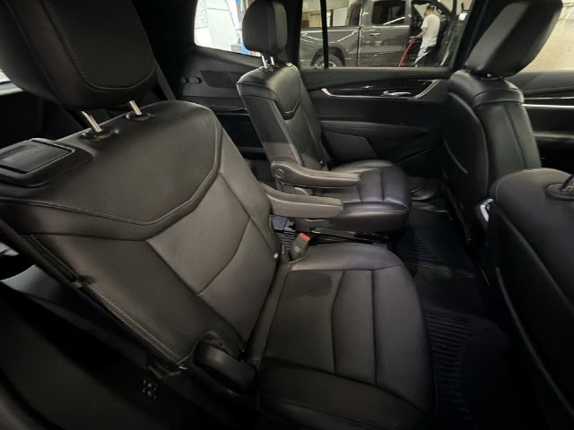 Used 2025 Cadillac XT6 Premium Luxury w/ LPO, Floor Liner Package AWD/4WD image 28