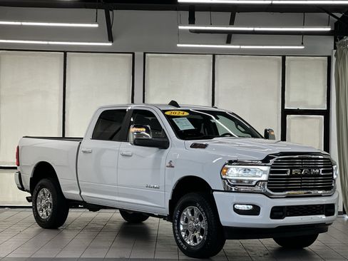 Used 2024 RAM 2500 Laramie w/ Safety Group AWD/4WD image 1