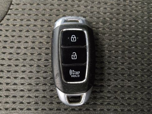 Used 2020 Hyundai Santa Fe SEL image 32