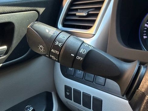 Used 2018 Toyota Highlander XLE AWD/4WD image 35