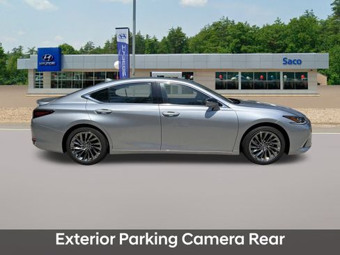 Used 2025 Lexus ES 300h w/ Technology Package image 6
