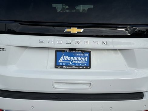 New 2026 Chevrolet Suburban LS image 13