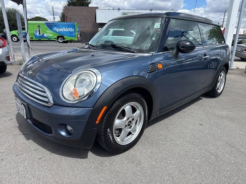 Used 2009 MINI Cooper Clubman Hardtop image 2