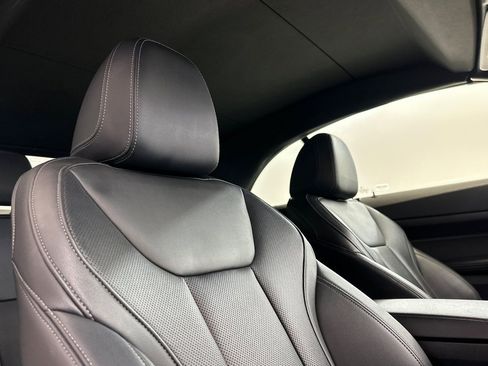 Used 2025 BMW 430i Convertible RWD image 25