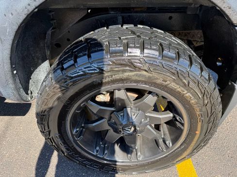 Used 2014 Nissan Titan PRO-4X AWD/4WD image 11