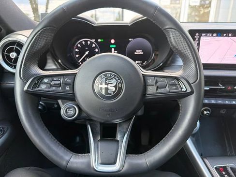 Used 2024 Alfa Romeo Tonale Ti w/ Active Assist Package AWD/4WD image 15