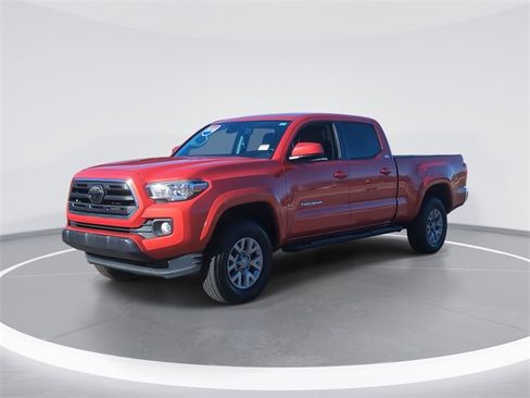 Used 2018 Toyota Tacoma SR5 image 1