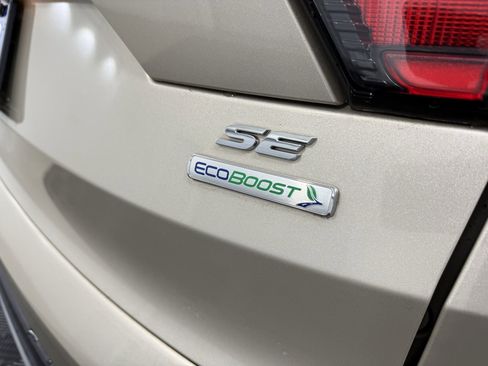 Used 2018 Ford Escape SE w/ Ford Safe & Smart Package image 7