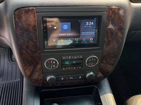 Used 2013 GMC Yukon Denali AWD/4WD image 21