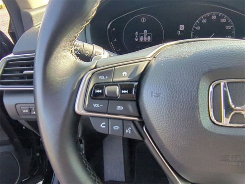 Used 2022 Honda Accord Touring image 19