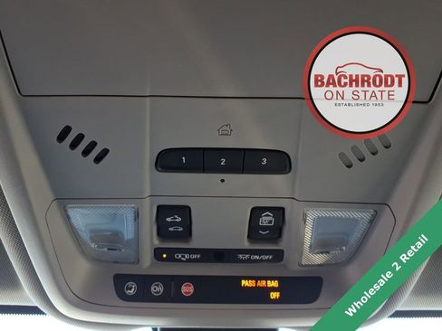 Used 2018 Chevrolet Equinox Premier image 27