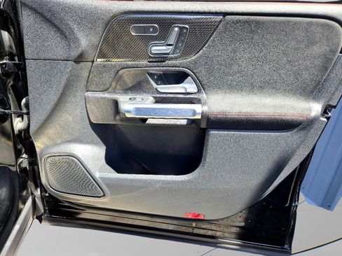 Used 2023 Mercedes-Benz GLB 35 AMG AMG GLB 250 4MATIC w/ Parking Assistance Package image 71