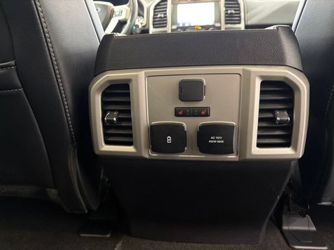 Used 2020 Ford F150 Lariat w/ Equipment Group 502A Luxury AWD/4WD image 11