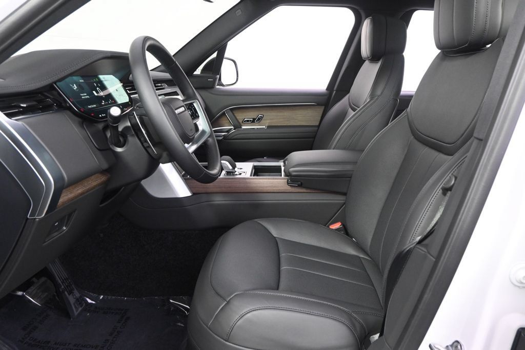 Used 2026 Land Rover Range Rover Long Wheelbase SE AWD/4WD image 13