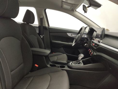 Used 2024 Kia Forte LXS image 21