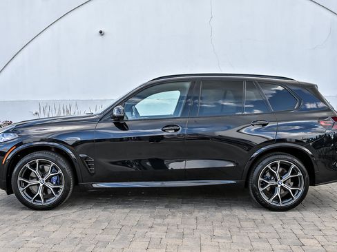 Used 2024 BMW X5 xDrive40i w/ M Sport Package AWD/4WD image 9