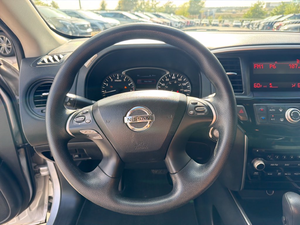Used 2015 Nissan Pathfinder S FWD image 18