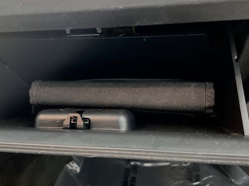 Used 2011 Ford F150 XLT image 33