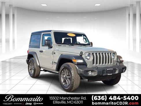 Used 2022 Jeep Wrangler Sport S image 1