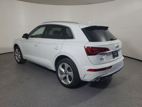 Certified 2025 Audi Q5 2.0T Premium Plus image 31