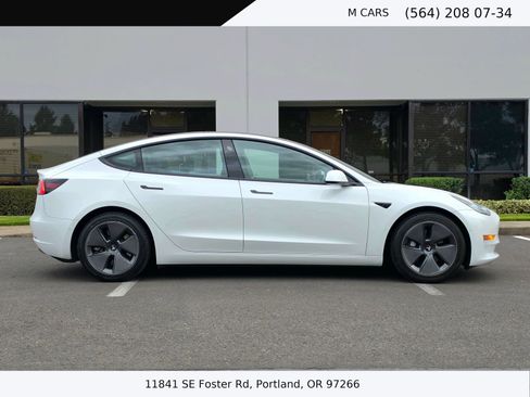 Used 2021 Tesla Model 3 Standard Range Plus RWD image 5