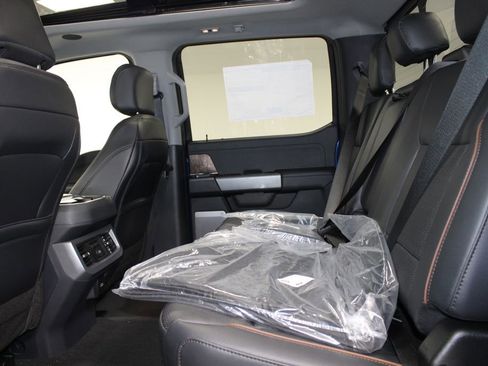 New 2026 Ford F250 Lariat w/ Black Appearance Package image 23