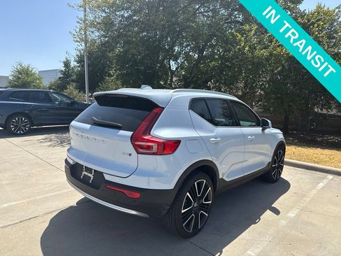 Certified 2024 Volvo XC40 B5 Ultimate w/ Protection Package Premier AWD/4WD image 5