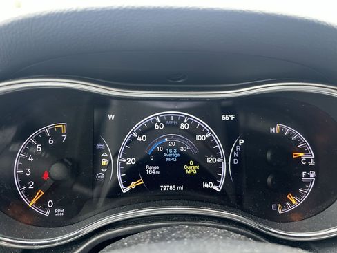 Used 2018 Jeep Grand Cherokee Laredo image 20