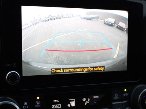 Certified 2023 Toyota Highlander XLE image 11