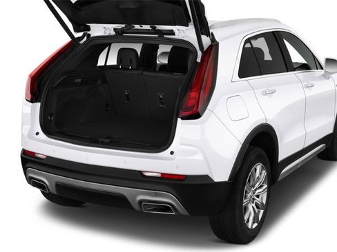 Used 2023 Cadillac XT4 Sport w/ LPO, Onyx Lite Package image 7