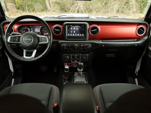 Used 2021 Jeep Wrangler Unlimited Rubicon w/ Cold Weather Group image 22