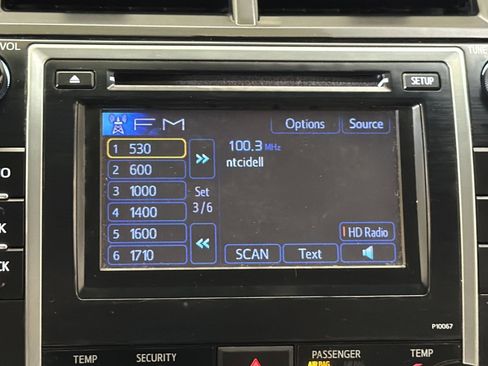 Used 2013 Toyota Camry XLE w/ Leather Pkg FWD image 19