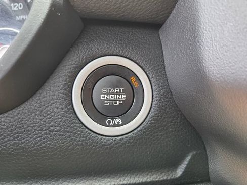 Used 2026 RAM 1500 Laramie AWD/4WD image 29