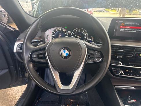 Used 2019 BMW 540i w/ Convenience Package image 22