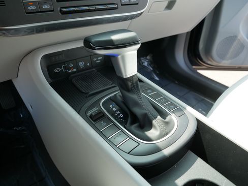 Certified 2026 Hyundai Kona SEL Sport AWD/4WD image 30