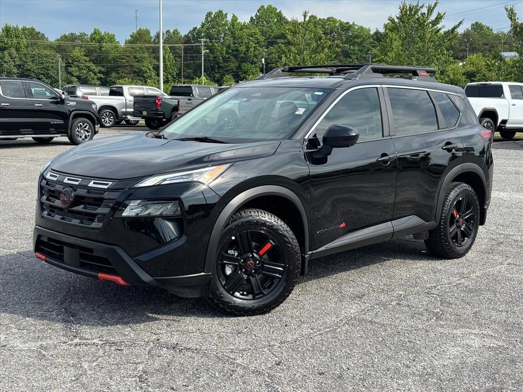 Used 2025 Nissan Rogue SV AWD/4WD image 2