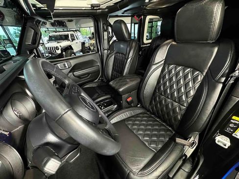 Used 2022 Jeep Wrangler Unlimited Rubicon w/ Xtreme Recon 35" Tire Package image 20