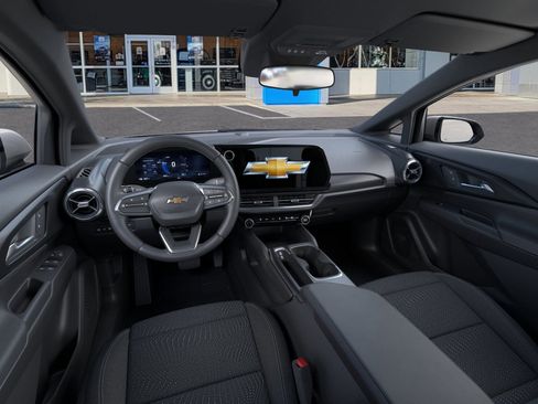 New 2026 Chevrolet Equinox EV LT image 39