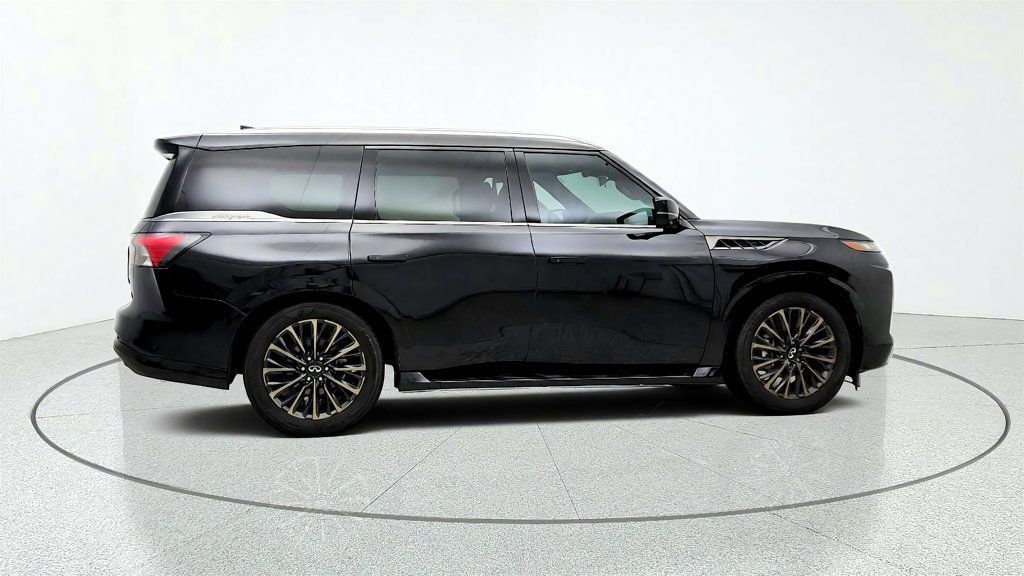 Used 2025 INFINITI QX80 Autograph AWD/4WD image 4