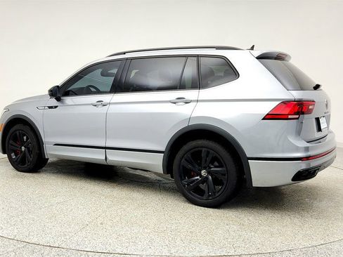 Used 2024 Volkswagen Tiguan SE R-Line image 7