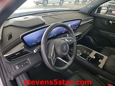 Used 2025 Buick Enclave Sport Touring AWD/4WD image 14