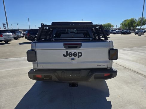 Used 2020 Jeep Gladiator Sport w/ Quick Order Package 24S image 4