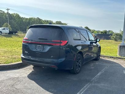 Used 2023 Chrysler Pacifica Touring-L w/ S Appearance Package