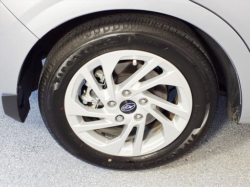 Used 2024 Subaru Impreza 2.0i image 11