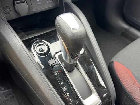 New 2025 Nissan Versa SR w/ Trunk Package image 17