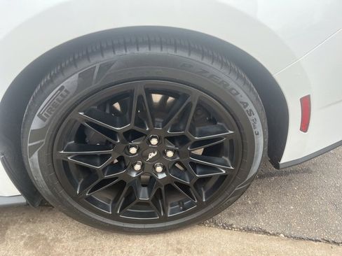 Used 2025 Ford Mustang GT Premium w/ GT Performance Package image 29