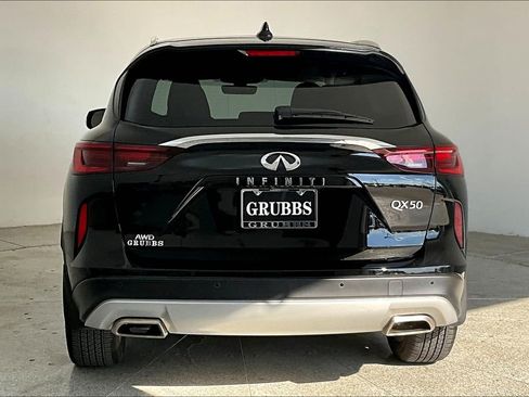Certified 2025 INFINITI QX50 Luxe image 6