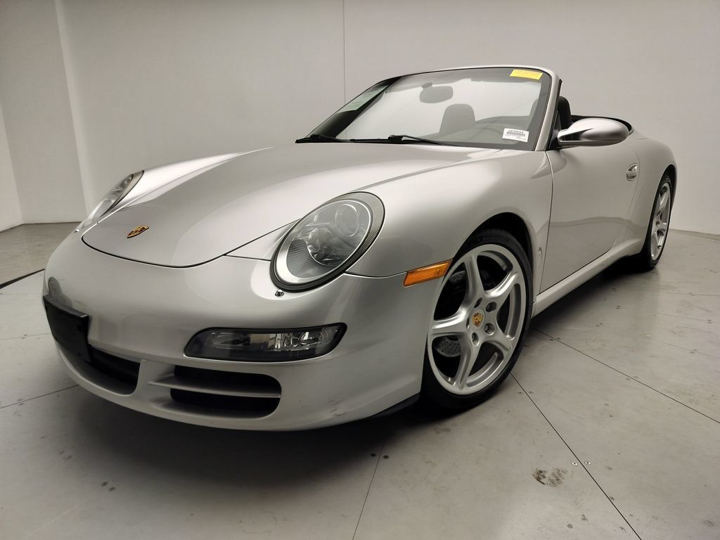 Used 2005 Porsche 911 Carrera RWD image 1