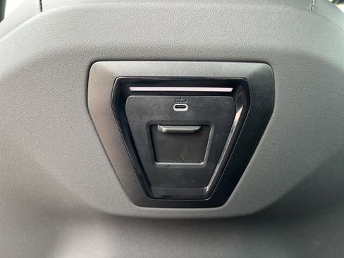 Used 2025 BMW 530i RWD image 42