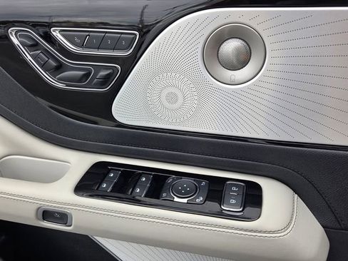 New 2026 Lincoln Aviator Reserve image 31